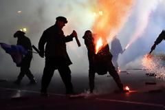 Τα αιματοβαμμένα «πολεμικά» έθιμα του Πάσχα: Από τον 7χρονο Χρήστο στην 8χρονη Αλεξία