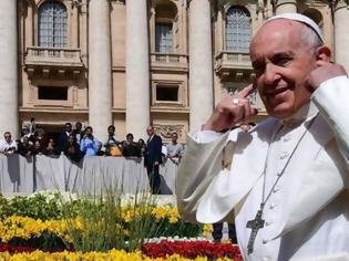 Φωτογραφία για O Πάπας λέει στους κομμωτές να μην... κουτσομπολεύουν
