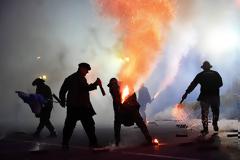 Προσωρινά ελεύθεροι...