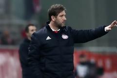 Ο Μαρτίνς προτιμά...παπούτσια από τον τόπο του