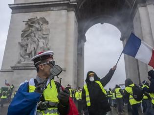 Φωτογραφία για «Αστακός» το Παρίσι ενόψει Πρωτομαγιάς...