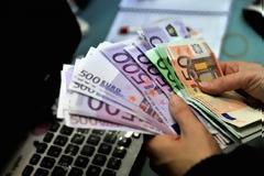 Μοιράζουν 25χίλιαρα σε νέους επιχειρηματίες ενόψει Εκλογών