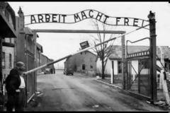 Εγκαίνια για την ελληνική έκθεση...