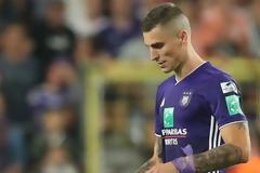 Οι απαιτήσεις του Βράνιες τρενάρουν τον δανεισμό του στην ΑΕΚ