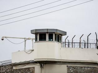 Φωτογραφία για Βρετανικό δικαστήριο δεν εκδίδει καταδικασμένη στην Ελλάδα εξαιτίας των συνθηκών στις φυλακές