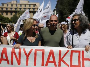 Φωτογραφία για Αρνήθηκε να κάνει δηλώσεις στα ελληνικά ΜΜΕ ο Βαρουφάκης...