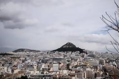 Στο σφυρί 1.714 ακίνητα μέσα στο Μάιο...