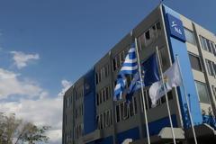 Ποιοι χειροκροτούν το φιάσκο...