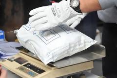 Αυστραλία: Ζευγάρι ηλικιωμένων έλαβε κατά λάθος πακέτο με ναρκωτικά αξίας εκατομμυρίων