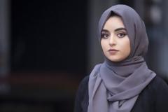 Η μαντίλα διχάζει και πάλι στη Γερμανία