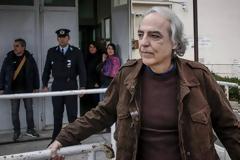 Ξανά σε απεργία πείνας...