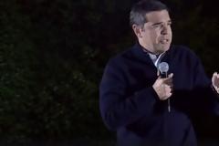 Δείτε live τον χαιρετισμό Τσίπρα στο Χουδέτσι...