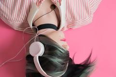 Ο λόγος που πρέπει να παίρνουμε παυσίπονα συνοδεία … μουσικής!