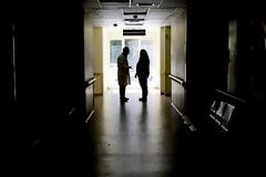 Σοβαρός τραυματισμός αθλητή του επί κοντώ στη Βέροια