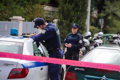 Οικογενειακή τραγωδία πίσω από την άγρια δολοφονία 53χρονης έξω από το σπίτι της