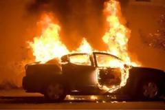 Αχαΐα: Μυστήριο με φωτιά σε αυτοκίνητο αστυνομικού