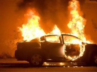 Φωτογραφία για Αχαΐα: Μυστήριο με φωτιά σε αυτοκίνητο αστυνομικού