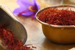 30 γραμμάρια κρόκου Κοζάνης πουλήθηκαν…10.000 ευρώ!!!