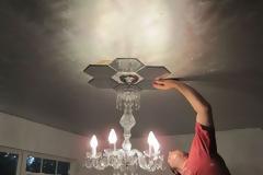 ΚΑΤΑΣΚΕΥΕΣ - Κάντε μόνοι σας ένα υπέροχο φωτιστικό με καθρέπτες στο ταβάνι!