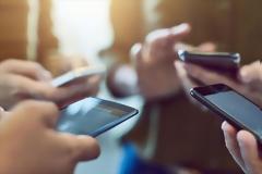 Τα κινητά τηλέφωνα είναι περισσότερα από τους ανθρώπους στη Γη