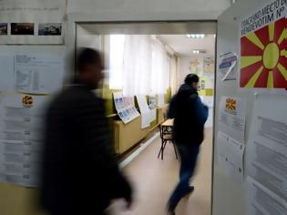Φωτογραφία για Σε εξέλιξη η ψηφοφορία για τον δεύτερο γύρο των προεδρικών εκλογών στα Σκόπια