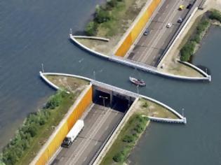 Φωτογραφία για Ολλανδία: ΑΥΤΗ είναι η γέφυρα που σπάει όλους τους νόμους της φυσικής... (Φωτογραφίες και ΒΙΝΤΕΟ)