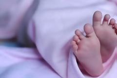 «Έσβησε» κοριτσάκι δυόμιση μηνών στην Αμαλιάδα