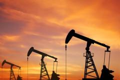 «Βλέπουν» στα 100 δολ. το βαρέλι