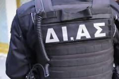 Χειροπέδες σε διαρρήκτες με “προτίμηση” στα φαρμακεία