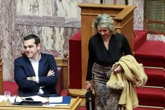 Βόμβα στο πολιτικό σκηνικό- Η Κατερίνα Παπακώστα υπερψυφίζει την πρόταση δυσπιστίας Πολάκη και πιθανώς, αρνείται και την ψήφο εμπιστοσύνης