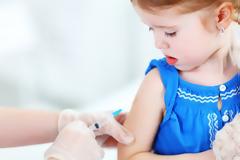 Πρόστιμο 2.500 ευρώ σε όσους δεν εμβολιάζουν τα παιδιά τους για ιλαρά προτείνει ο Γερμανός υπουργός Υγείας