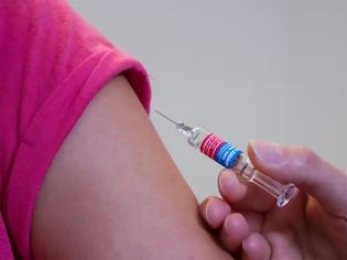 Φωτογραφία για Πρόστιμο €2.500 για όσους δεν εμβολιάζουν τα παιδιά τους κατά της ιλαράς προτείνει ο Γερμανός υπ. Υγείας