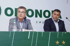 Ο Αναστασίου, παρά τις γκρίνιες, συνεχίζει στην Ομόνοια