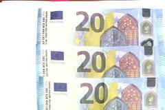 16χρονος με πλαστά 20ευρα εξαπατούσε μαγαζιά