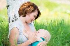 Τα μωρά θηλάζουν το α' τρίμηνο της ζωής τους έχουν πιο υγιή χοληστερίνη στην εφηβεία