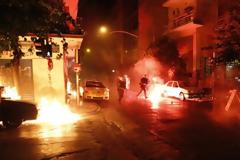 Καταδρομική επίθεση στο A.T. Εξαρχείων