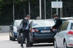 Προβληματισμένοι για τις εξαγγελίες Τσίπρα οι θεσμοί..