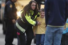 ΗΠΑ: Μαθητές εκτέλεσαν συμμαθητές τους σε σχολείο του Ντένβερ - Ένας νεκρός και επτά τραυματίες