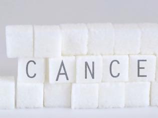 Φωτογραφία για Η ζάχαρη συνδέεται με δύο τύπους καρκίνου