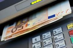 Ξεχάστε τις τράπεζες όπως τις ξέρατε – Τι αλλαγές έρχονται