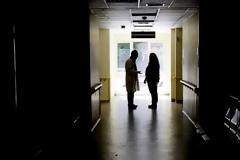 Φονική γρίπη: Έφτασαν τους 150 οι νεκροί