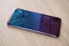 Το smartphone σου δεν είναι αδιάβροχο for ever