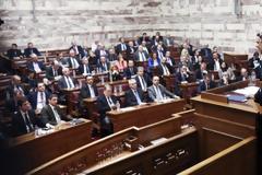 Τα στελέχη των Ενόπλων Δυνάμεων και οι Βουλευτές της Αξιωματικής Αντιπολίτευσης