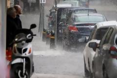 Καιρικός... παραλογισμός σήμερα στην Ελλάδα - Βροχές με ... 26 βαθμούς Κελσίου!