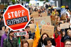 Στοιχεία σοκ για την Monsanto: «Φακέλωμα» σε δημοσιογράφους για καρκινογόνες ουσίες!