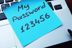 Εάν χρησιμοποιείτε αυτούς τους κωδικούς, αλλάξτε τους αμέσως!