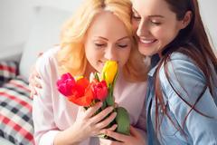 Φέτος στην Γιορτή της Μητέρας, κάντε στη μαμά σας ένα δώρο υγείας. Iδέες για ανέξοδα ή οικονομικά δώρα