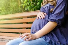 Ούτε στην εγκυμοσύνη κόβουν το κάπνισμα οι Ελληνίδες!