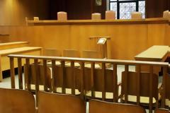 Δέκα μήνες φυλακή σε αφεντικό-«νταή»: Εργαζόμενη τον κατήγγειλε στο ΙΚΑ και εκείνος την ξυλοκόπησε