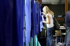 DW: Οι Ευρωπαίοι αδιαφορούν για τις ευρωεκλογές